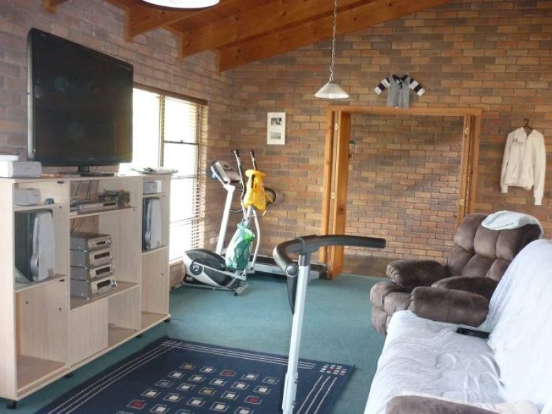 7 Ronald Grove, Mount Gambier SA 5290