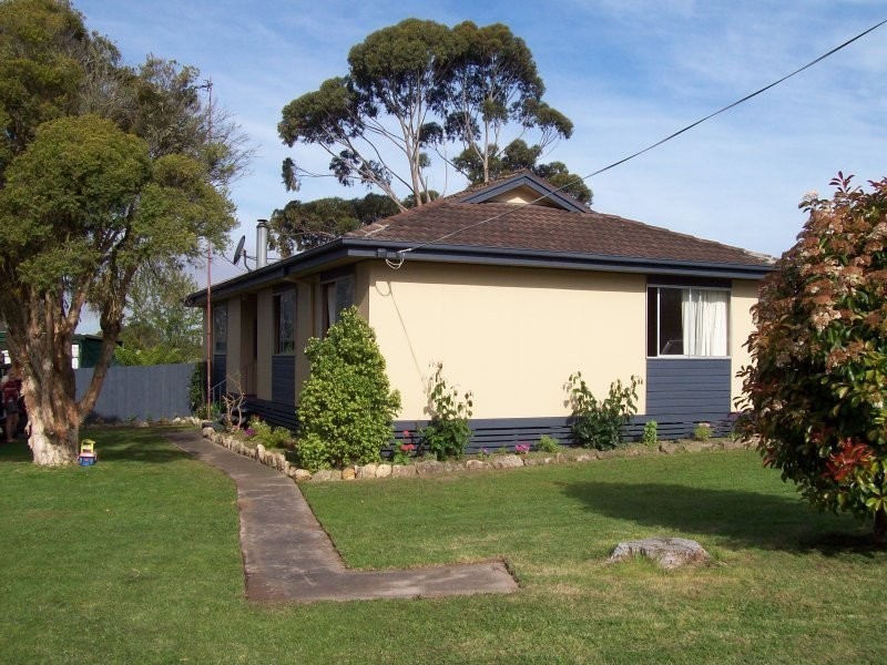 6 Anzac Court, Dartmoor VIC 3304