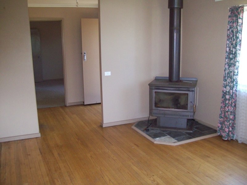 6 Anzac Court, Dartmoor VIC 3304