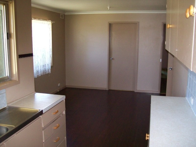 6 Anzac Court, Dartmoor VIC 3304