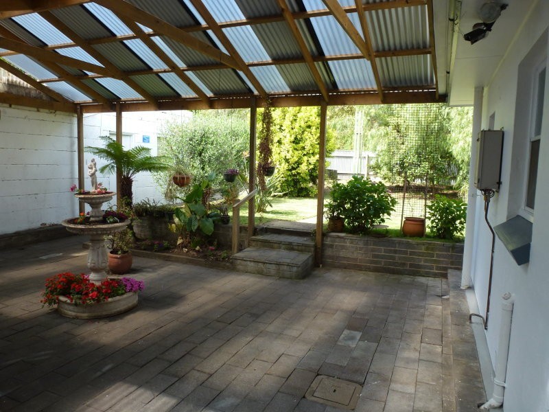 8 Tallara Ave, Mount Gambier SA 5290