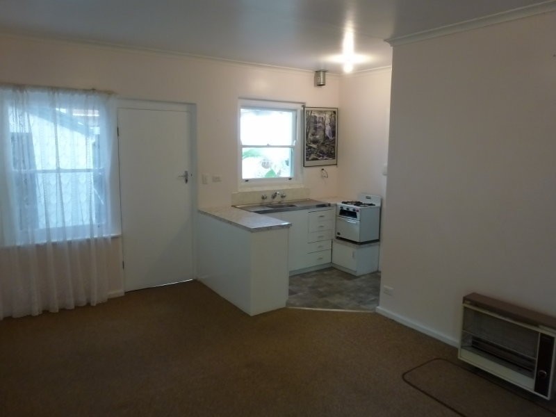 8 Tallara Ave, Mount Gambier SA 5290