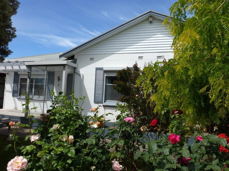 8 Tallara Ave, Mount Gambier SA 5290