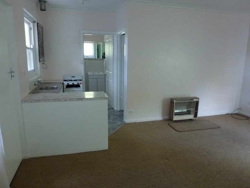 8 Tallara Ave, Mount Gambier SA 5290