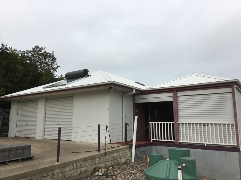 27 Moonah Avenue, Nelson VIC 3292