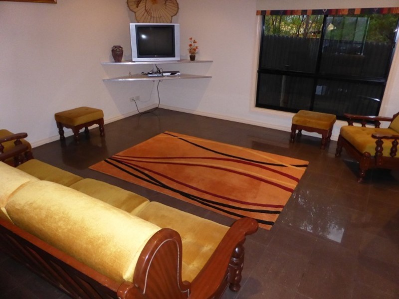 27 Moonah Avenue, Nelson VIC 3292