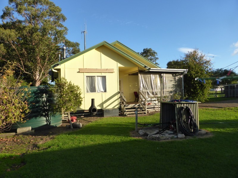 18 Strathdownie School Road, Strathdownie VIC 3312