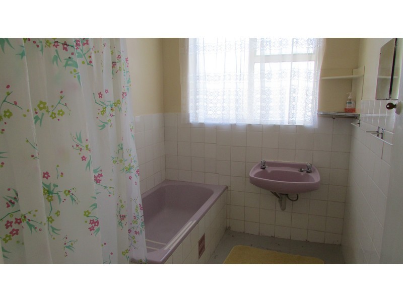 7 Montgomery Ave, Mount Gambier SA 5290