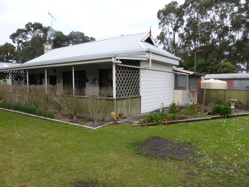 14 Railway Terrace, Kalangadoo SA 5278