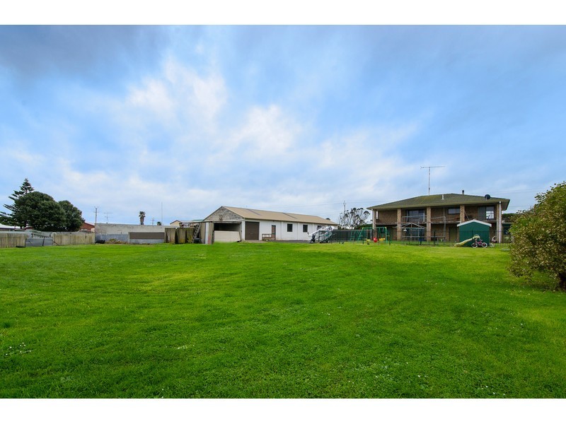 9-11 Eight Mile Creek Road, Port Macdonnell SA 5291