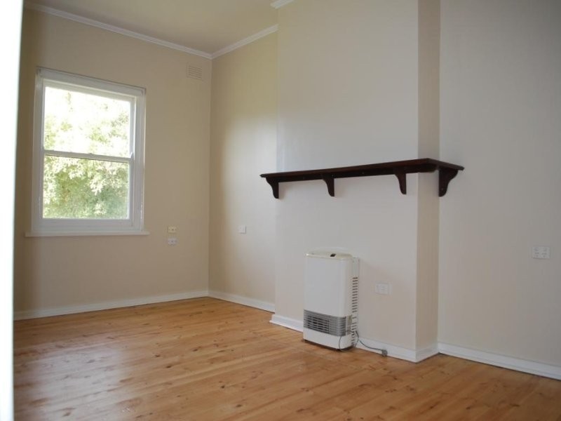 8 Hosking Avenue, Mount Gambier SA 5290