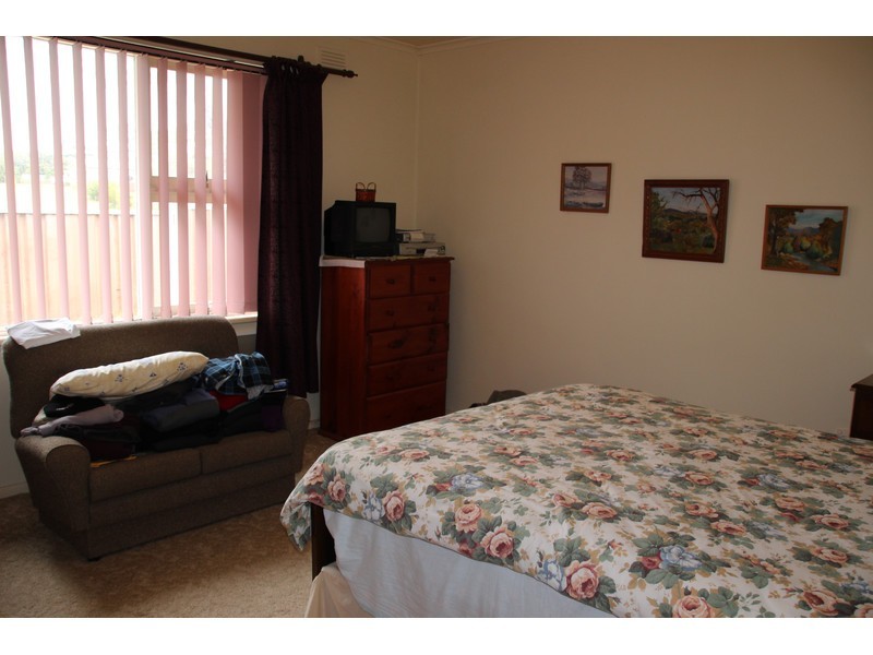 20 Neil Black Street, Nelson VIC 3292
