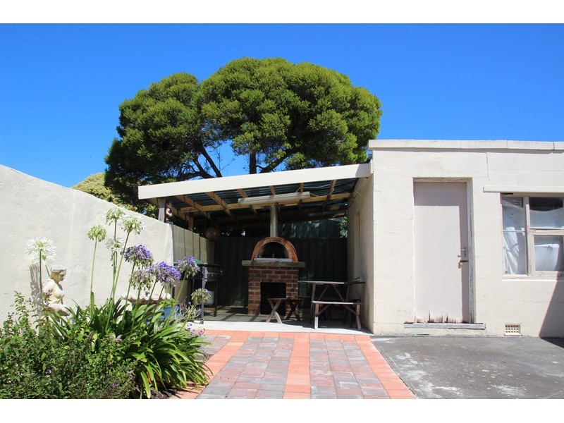 4 French Street, Port Macdonnell SA 5291