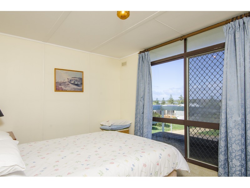 4 Maroochy Drive, Nelson VIC 3292