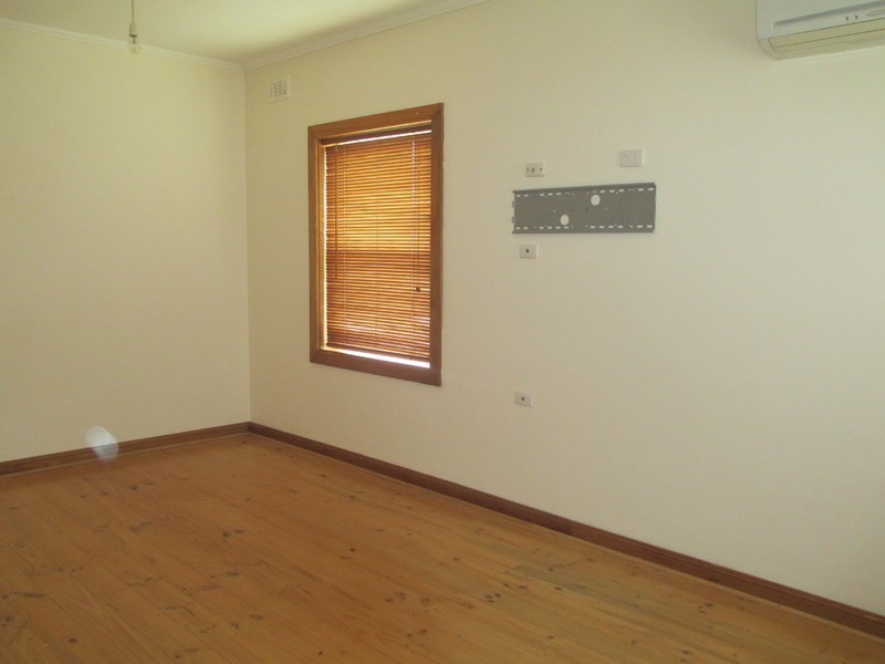 16 Holder Street, Mount Gambier SA 5290