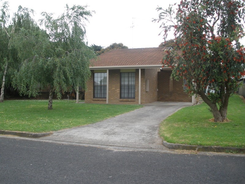 4 Carapook Street, Mount Gambier SA 5290