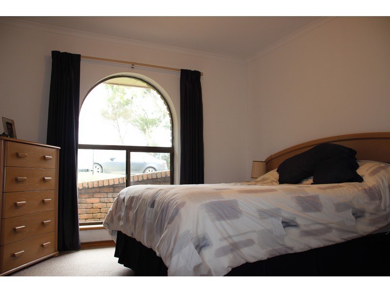 13 Helpmann Avenue, Mount Gambier SA 5290