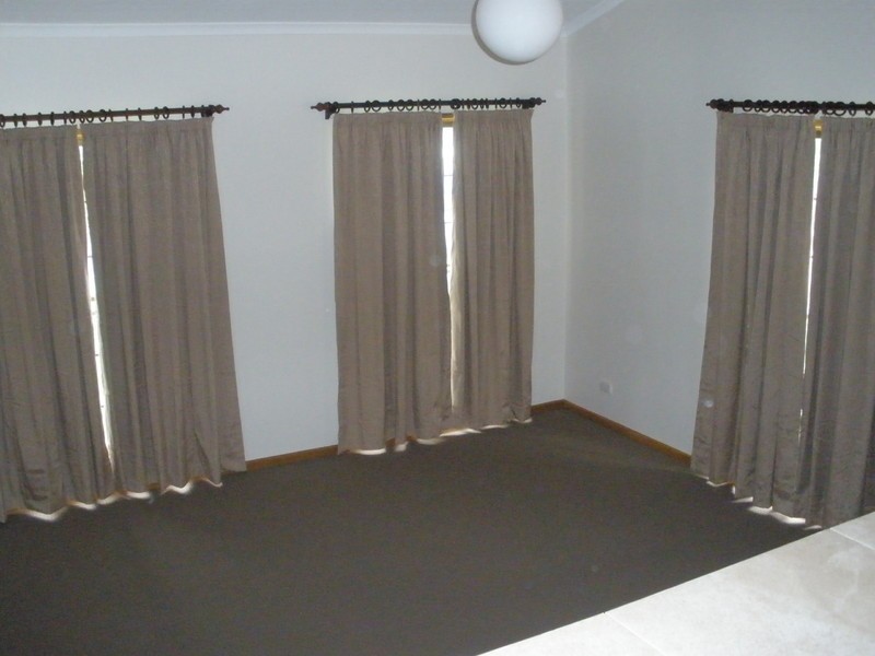 4 Carapook Street, Mount Gambier SA 5290