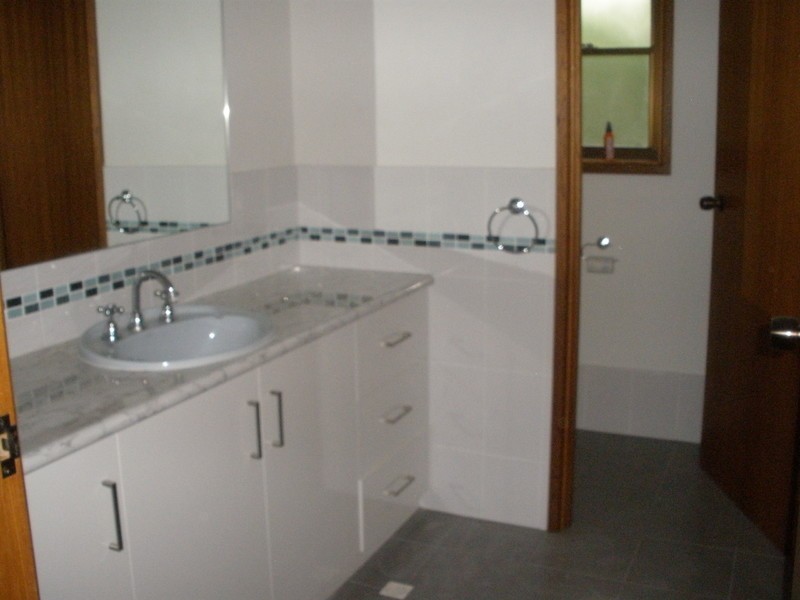 4 Carapook Street, Mount Gambier SA 5290