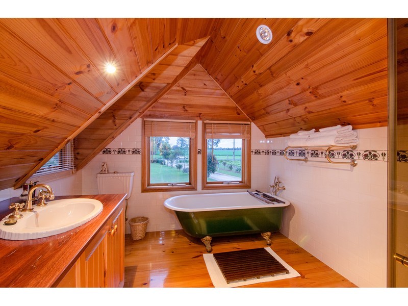 6-8 South Terrace, Penola SA 5277