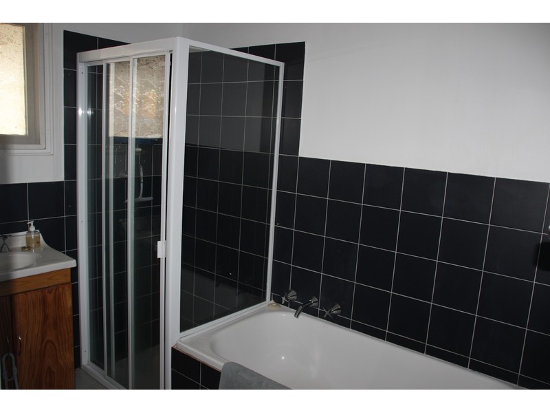 20 Newsham Avenue, Mount Gambier SA 5290