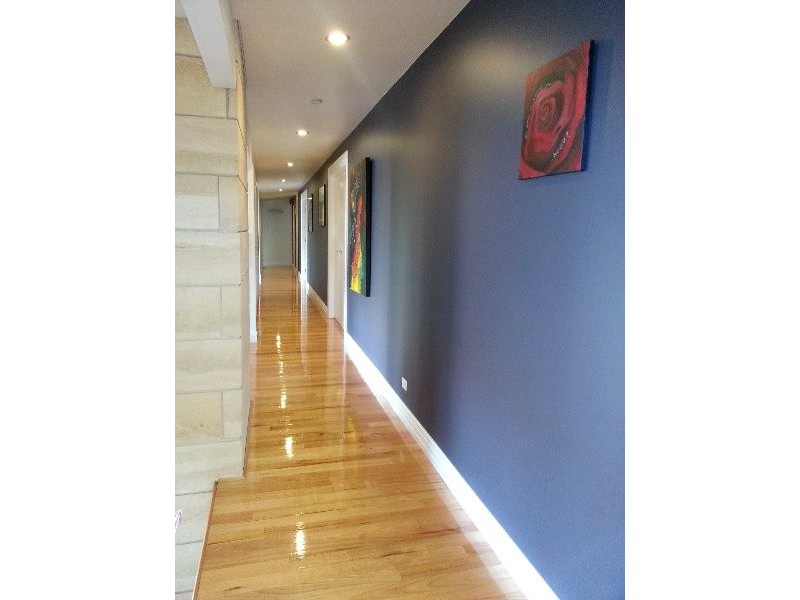 9 Kyrenia Court, Mount Gambier SA 5290