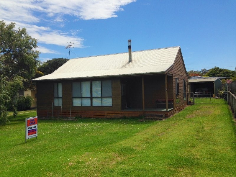 9 Neil Black Street, Nelson VIC 3292