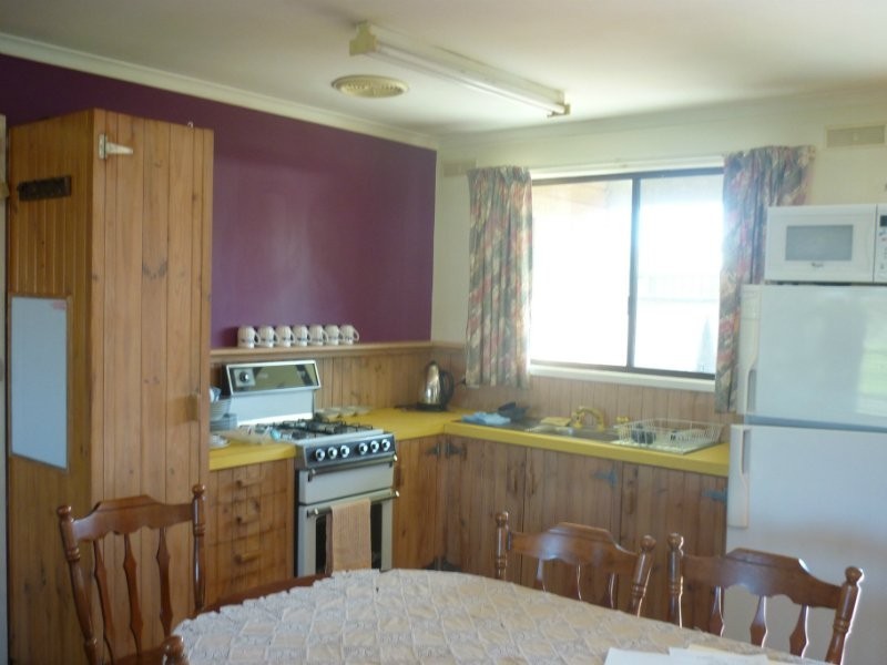 9 Neil Black Street, Nelson VIC 3292