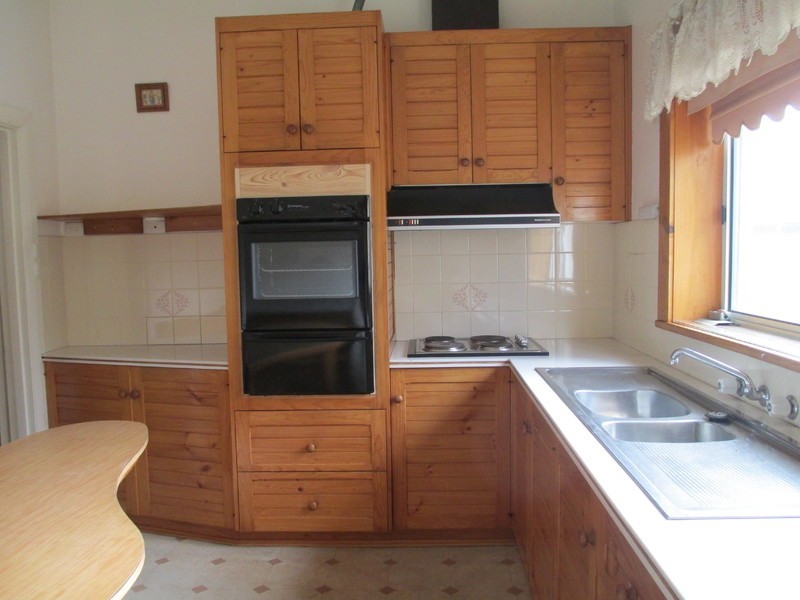 30 Umpherston Street, Mount Gambier SA 5290