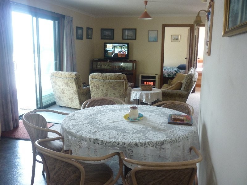 8 Sydney Street, Nelson VIC 3292