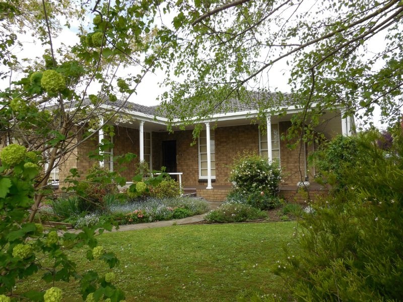 36 Lake Terrace East, Mount Gambier SA 5290