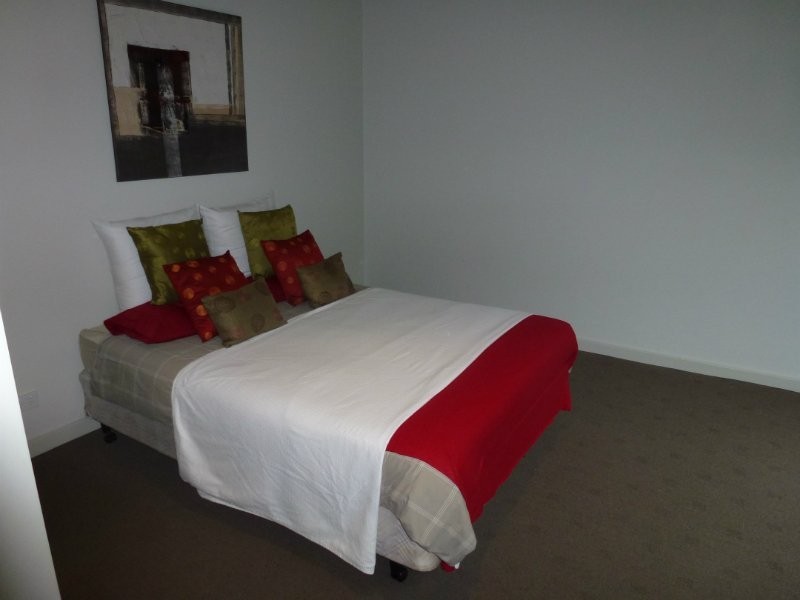 10 Moonah Avenue, Nelson VIC 3292