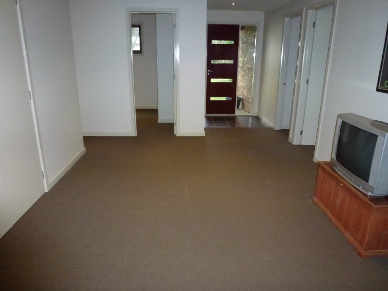 10 Moonah Avenue, Nelson VIC 3292