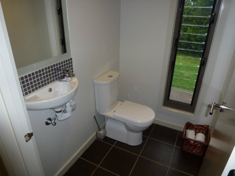 10 Moonah Avenue, Nelson VIC 3292