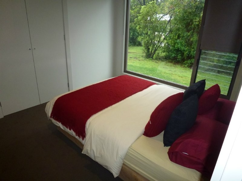 10 Moonah Avenue, Nelson VIC 3292