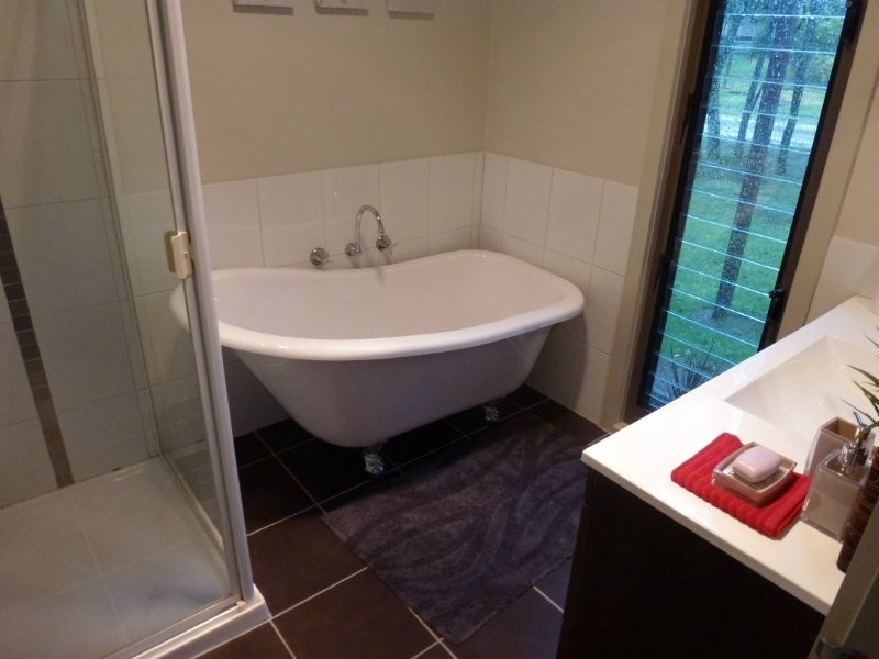 10 Moonah Avenue, Nelson VIC 3292