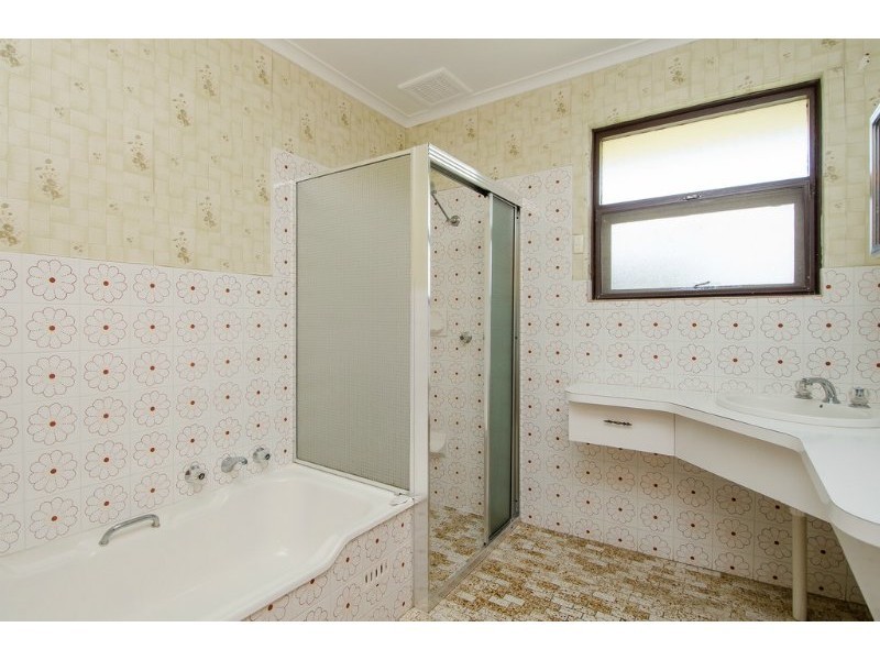 2 Degaris Street, Mount Gambier SA 5290