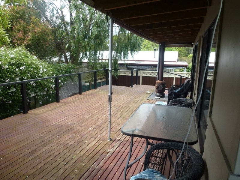 24 Mitchell Ave, Nelson VIC 3292