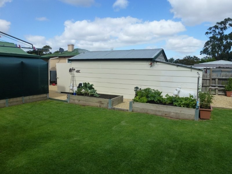 15 Laffer Street, Nangwarry SA 5277