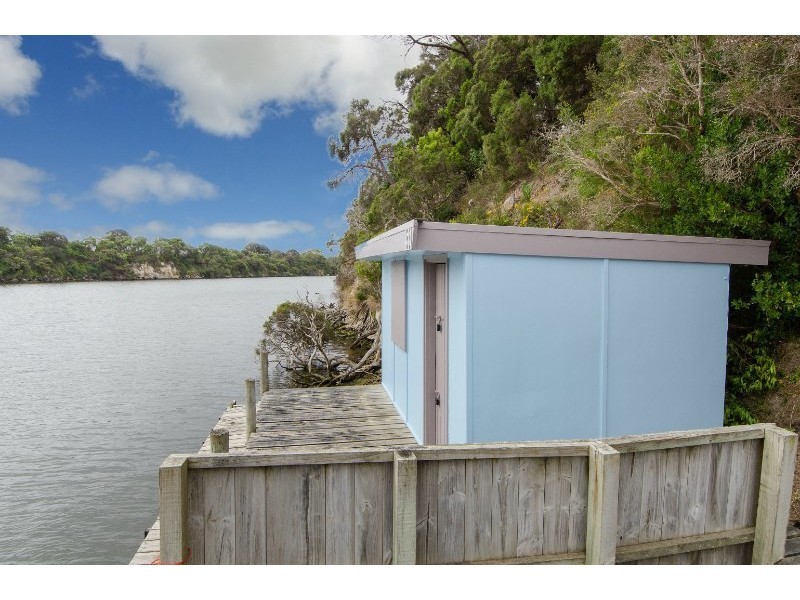 26 Moonah Avenue, Nelson VIC 3292