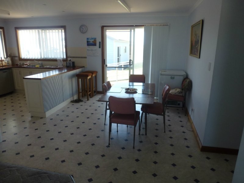 4 Shellsea Court, Pelican Point SA 5291