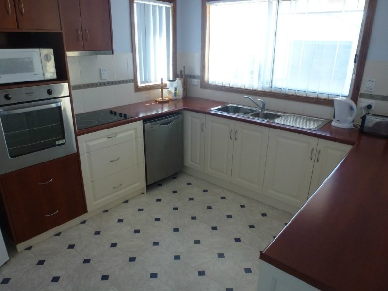 4 Shellsea Court, Pelican Point SA 5291