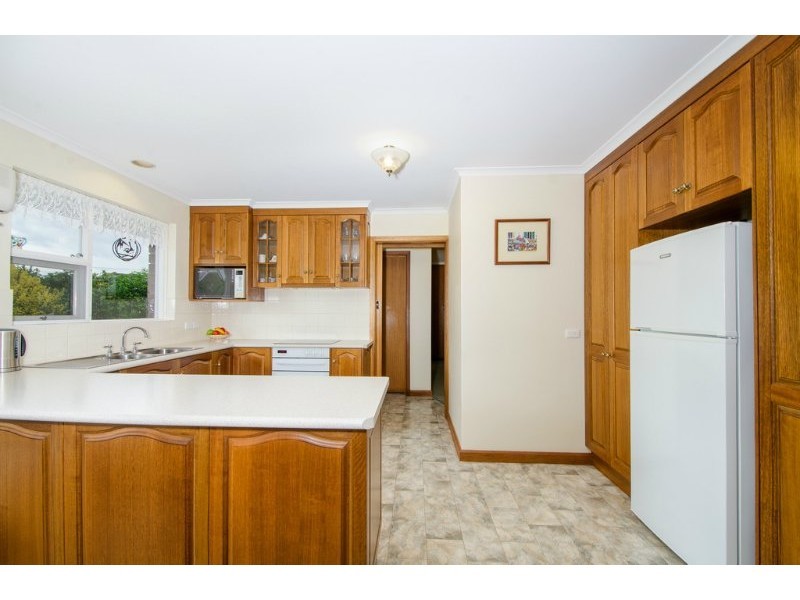 4 Quandong Ave, Mount Gambier SA 5290