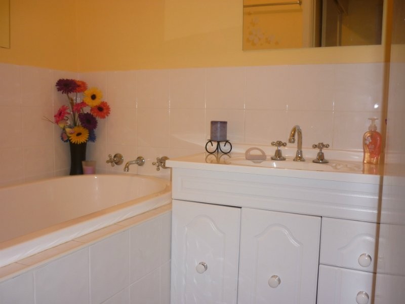 9 Livingston St, Mount Gambier SA 5290