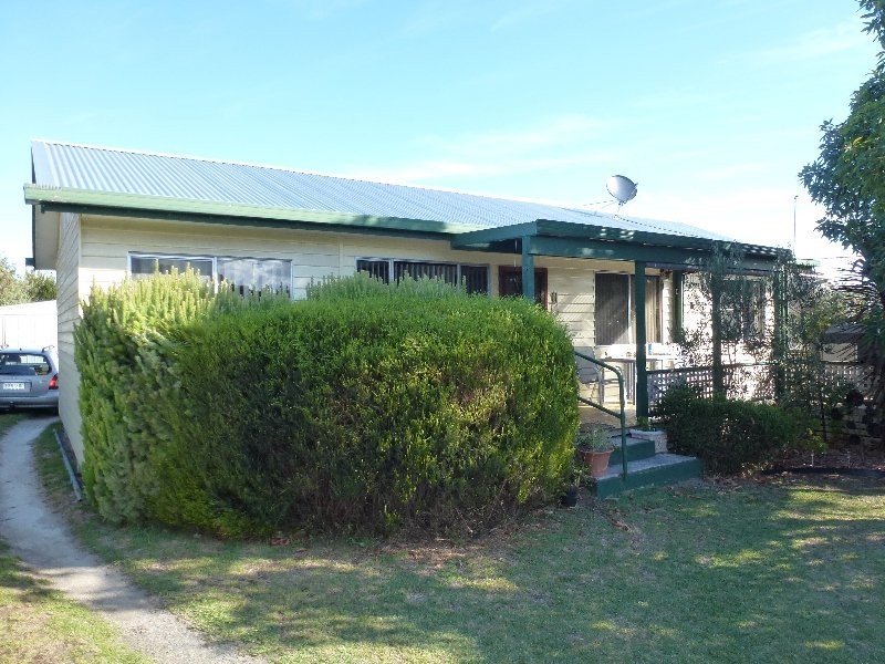 11 Stonehaven Ave, Nelson VIC 3292