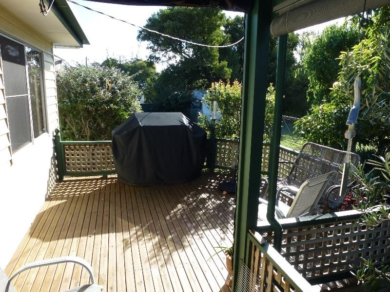 11 Stonehaven Ave, Nelson VIC 3292