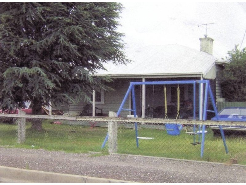 11 Vaughan Terrace, Nangwarry SA 5277