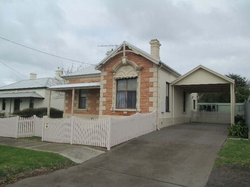 9 Shepherdson Street, Mount Gambier SA 5290