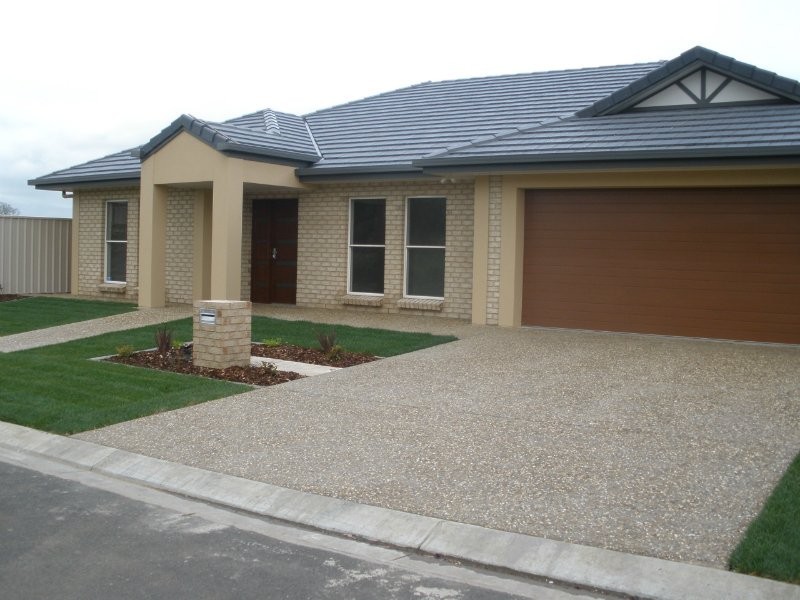 4 Queens Court, Mount Gambier SA 5290