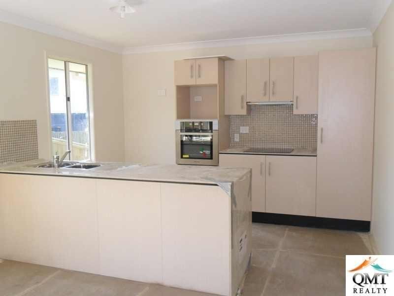 11 Conway Street, Riverview QLD 4303